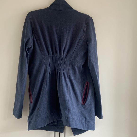 Lululemon Restore Wrap - Picture 10 of 13